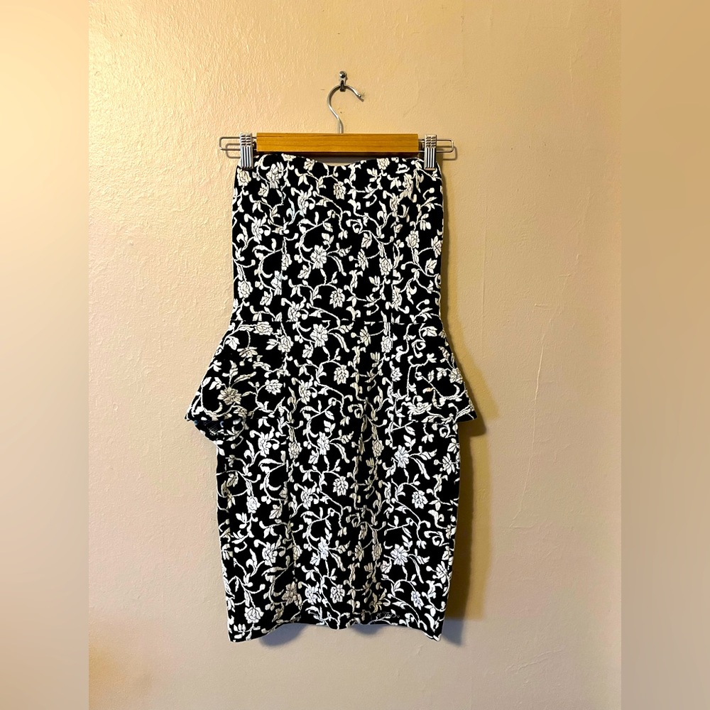 Alt. B Strapless Peplum Black White Floral Print Body-con Dress S
